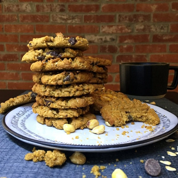 Best Chocolate Chip Cookies -1 dozen for 9.99Ready to bake, decadent, chewy in the middle and crispy around the edges cookies. Per serving (1cookie ): cal 165, fat 5g, sodium 290 mg, carbs 15g (fiber 2g, sugar 8g) protein 4g Common Allergens: wheat, soy